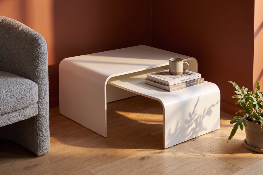 Moderne Couchtische und Beistelltische aus Holz
